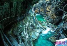 下载:Win10 Build 10558预览版全新锁屏壁纸-字节律动