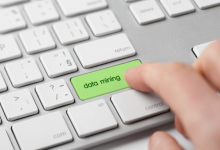 老板想让excel表格自动拆分，我不会，同事却说点点鼠标1分钟搞定- excel技巧汇总-字节律动